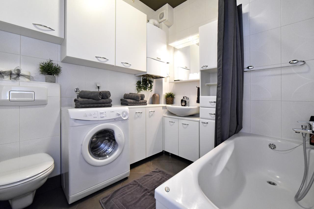 Old Clock Apartment 자그레브 외부 사진